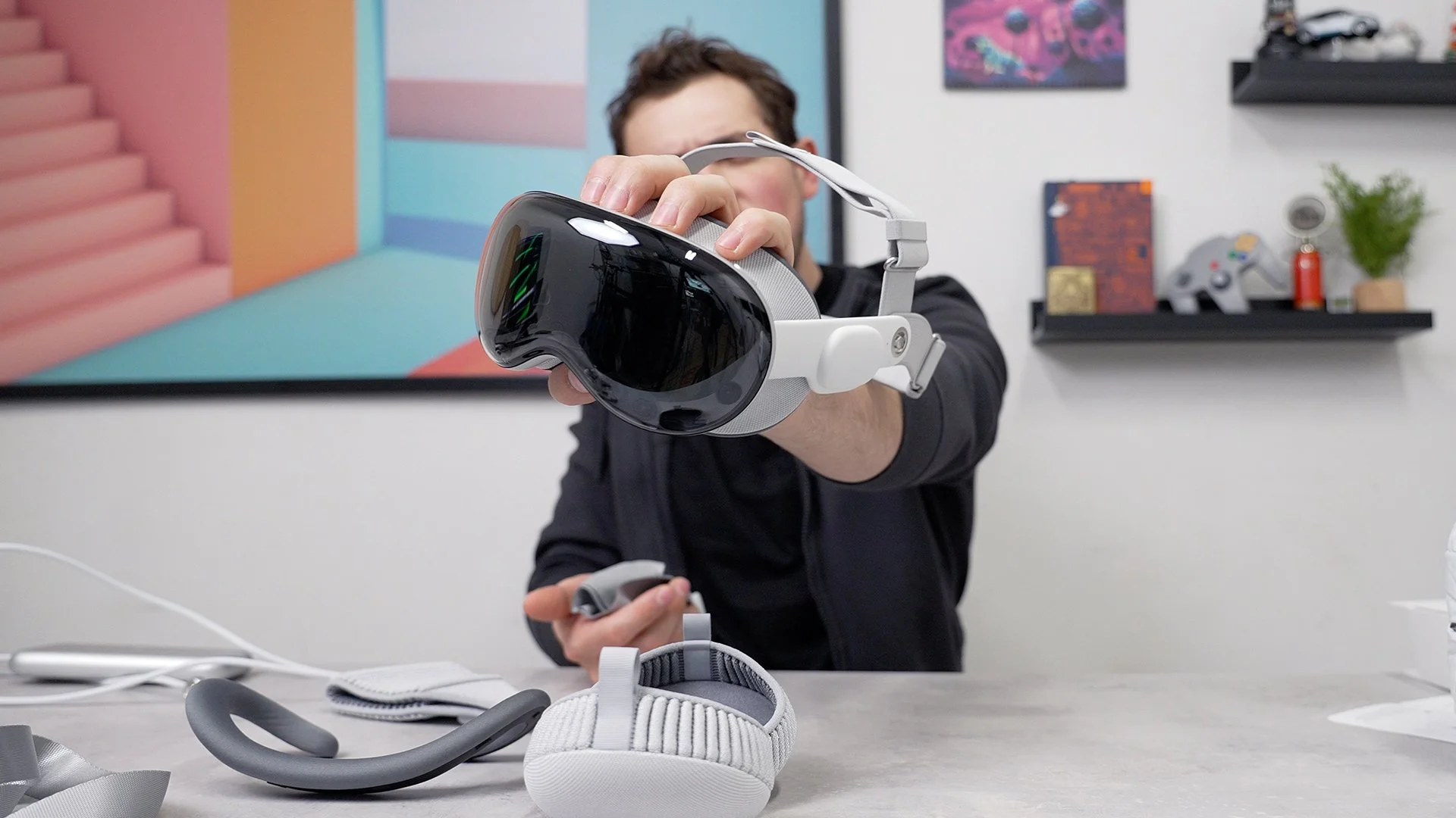 Unboxing the Apple Vision Pro: A Pinnacle of Design! — DarGadgetZ